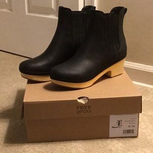 Frye Odessa Chelsea Clog Boots